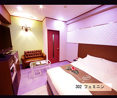 「Xホテル」302号室 内装1
