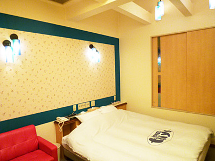 「ホテル TAIYO」108号室 内装1
