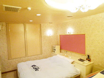 「ホテル TAIYO」110号室 内装1