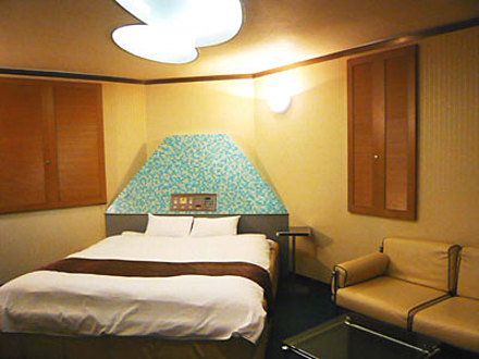 「HOTEL EXリゾート金沢」413号室 内装1