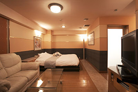「別邸二股温泉 HOTEL 1H2O 横田Base」201号室 内装1